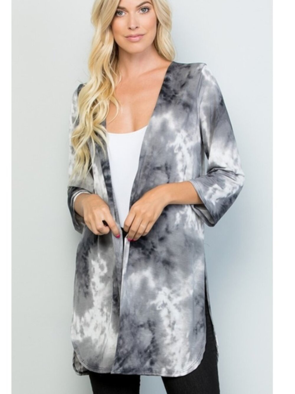 Black/White tie-dye kimono.